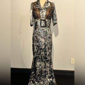 evening gown fits size 2 -4